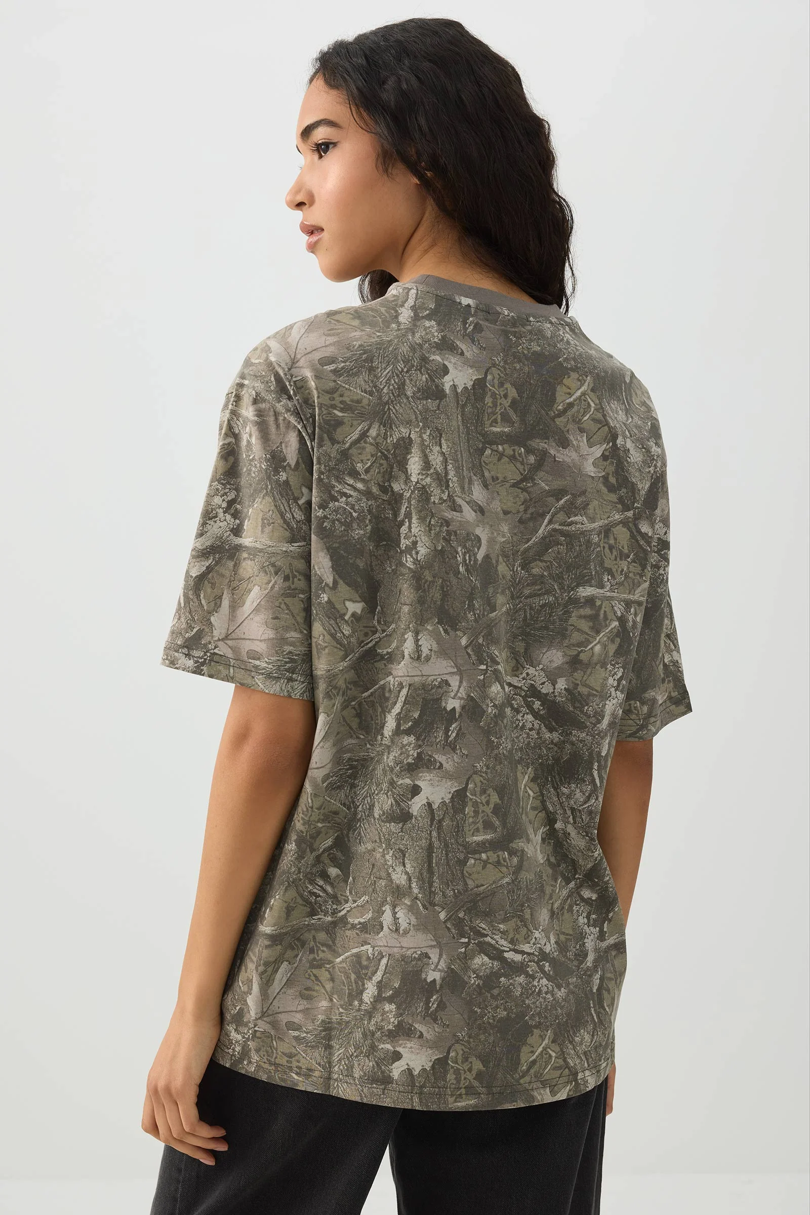 Chevrolet Oversized T-Shirt - Image 4