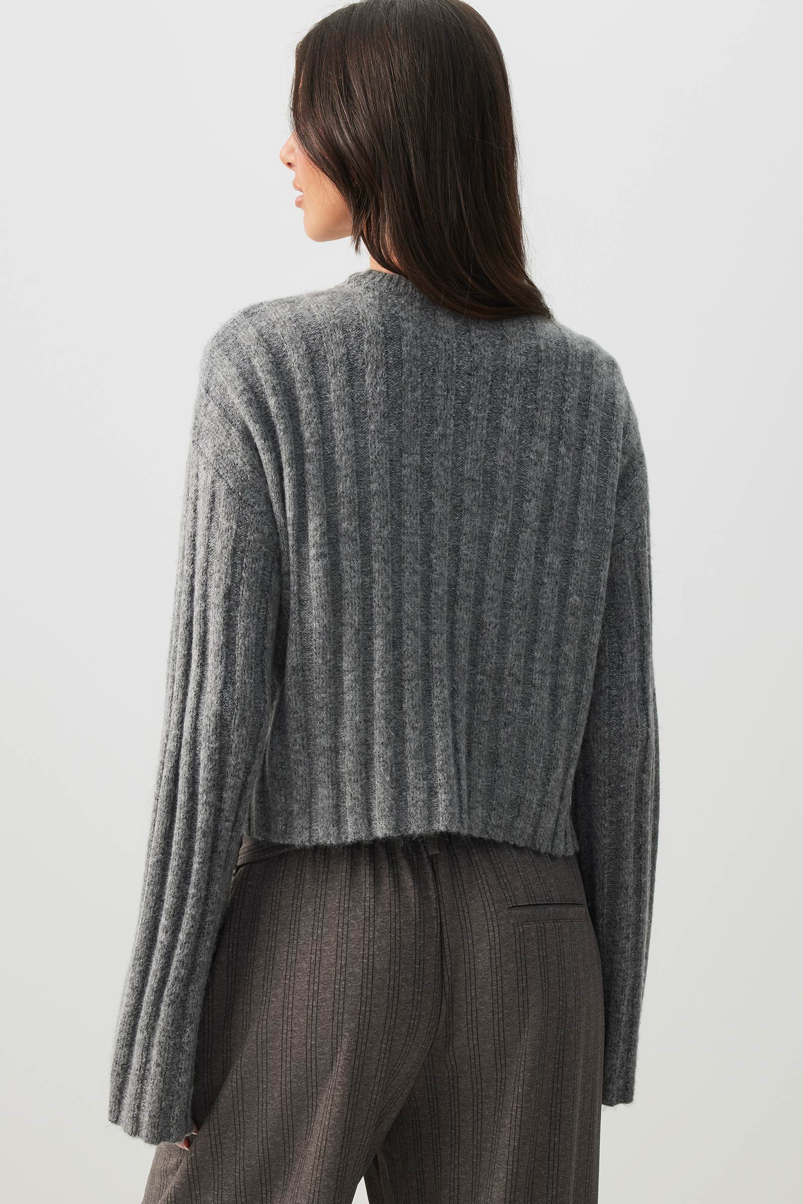 Crop Fuzzy Rib Crew Neck Sweater - Image 4