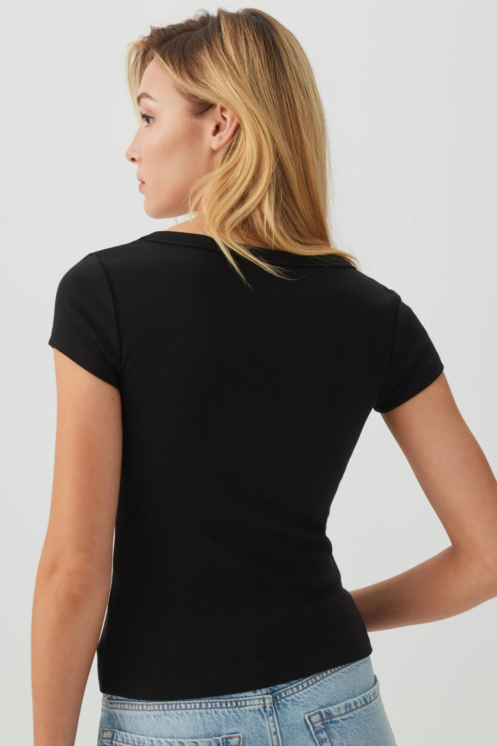 Fine Rib Scoop Neck Crop T-Shirt - Image 4