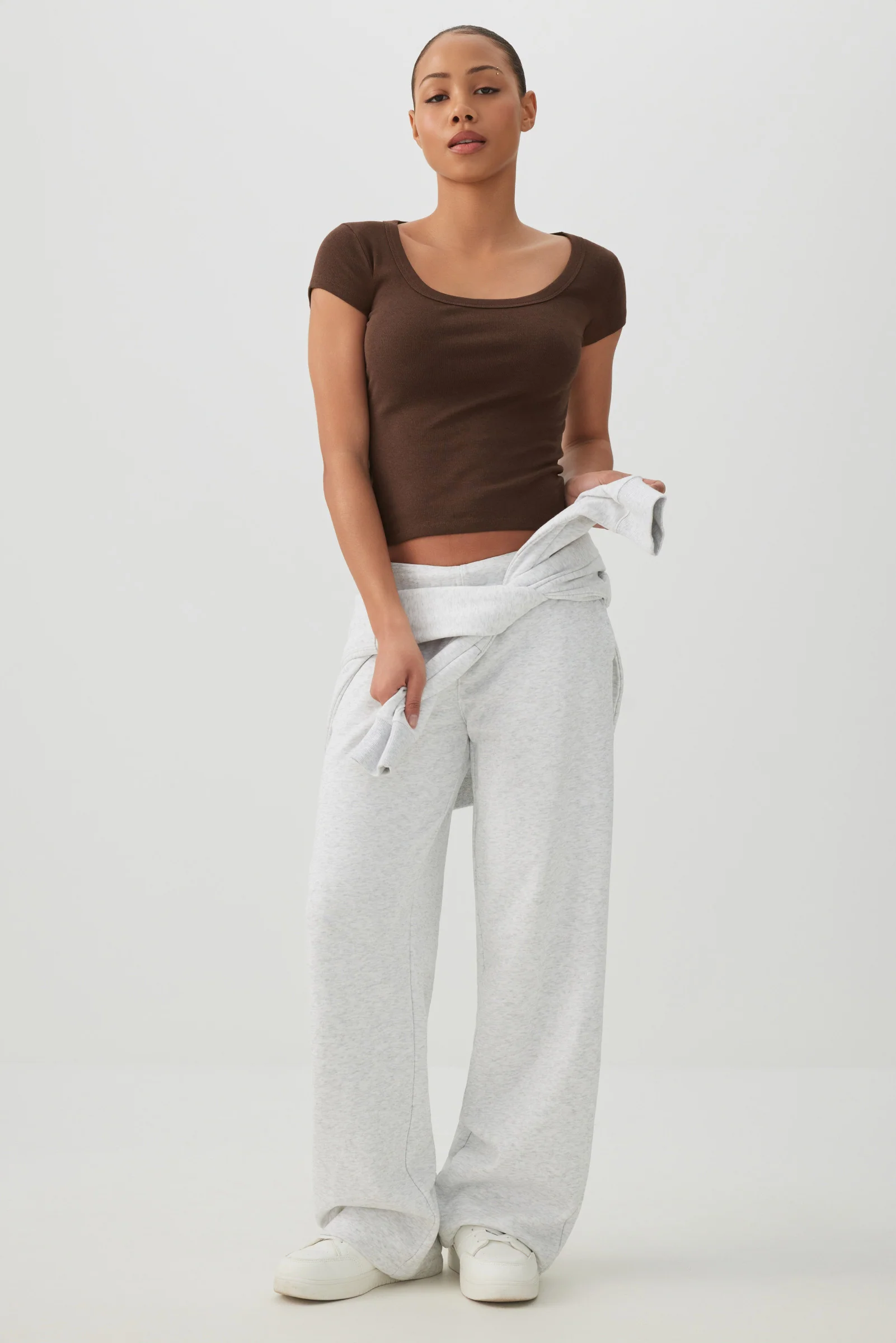 Fine Rib Scoop Neck Crop T-Shirt - Image 3