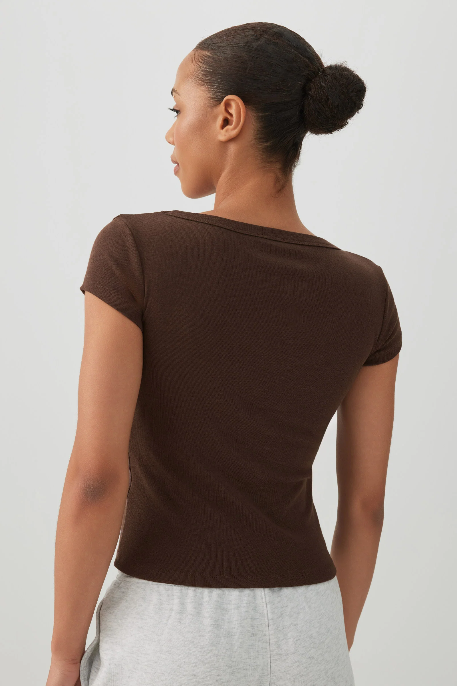 Fine Rib Scoop Neck Crop T-Shirt - Image 4