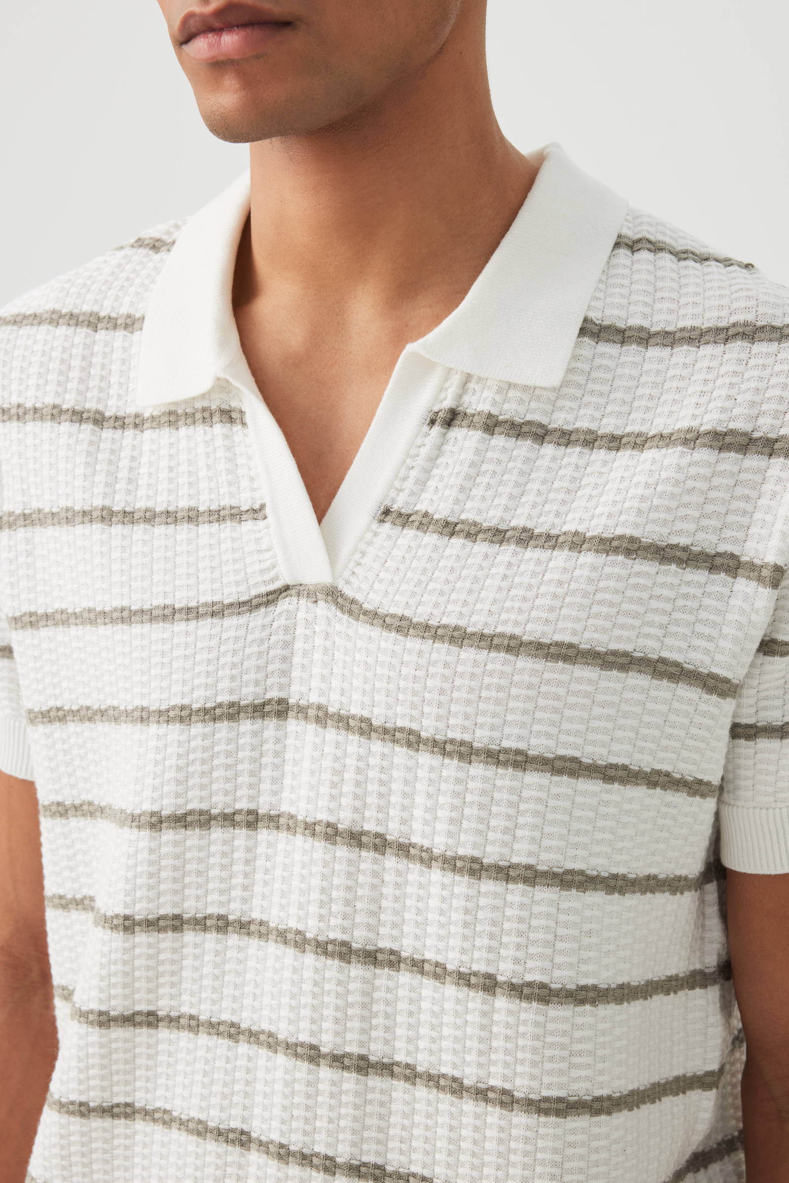 Knitted Polo Shirt - Image 3