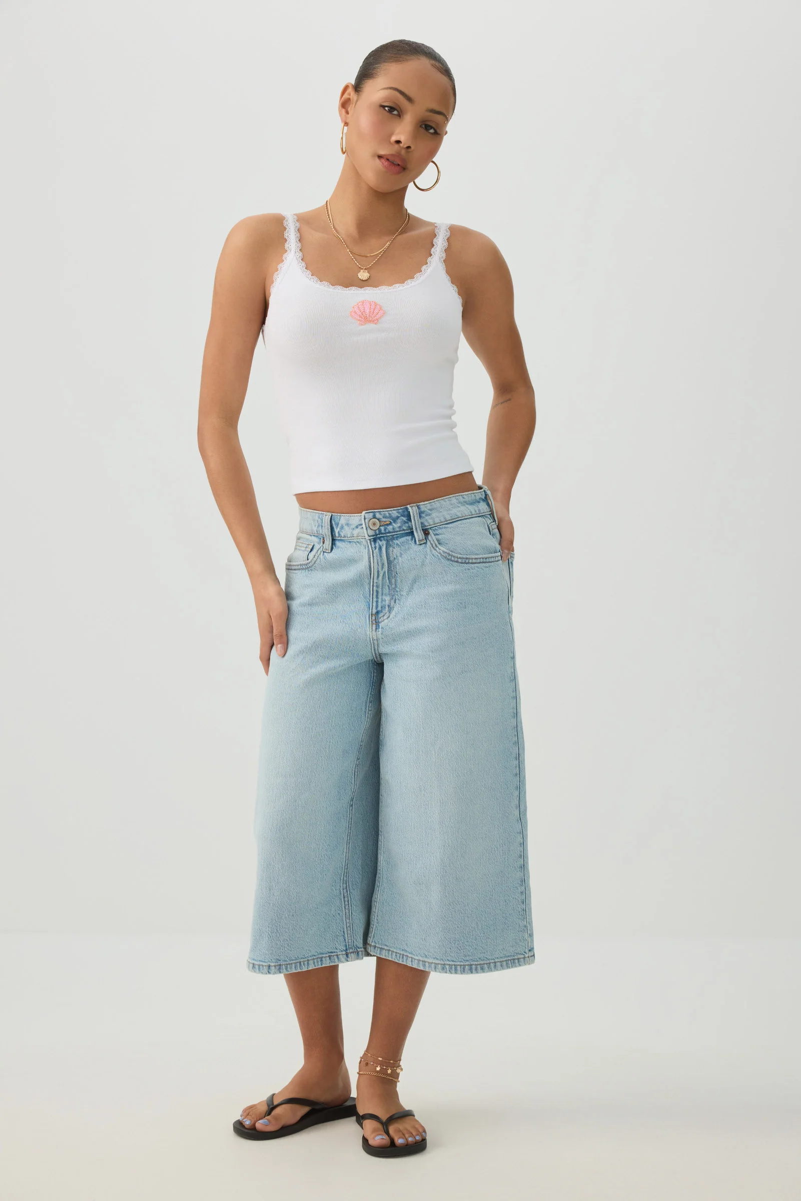 Scoop Neck Lace Trim Tank - Image 3