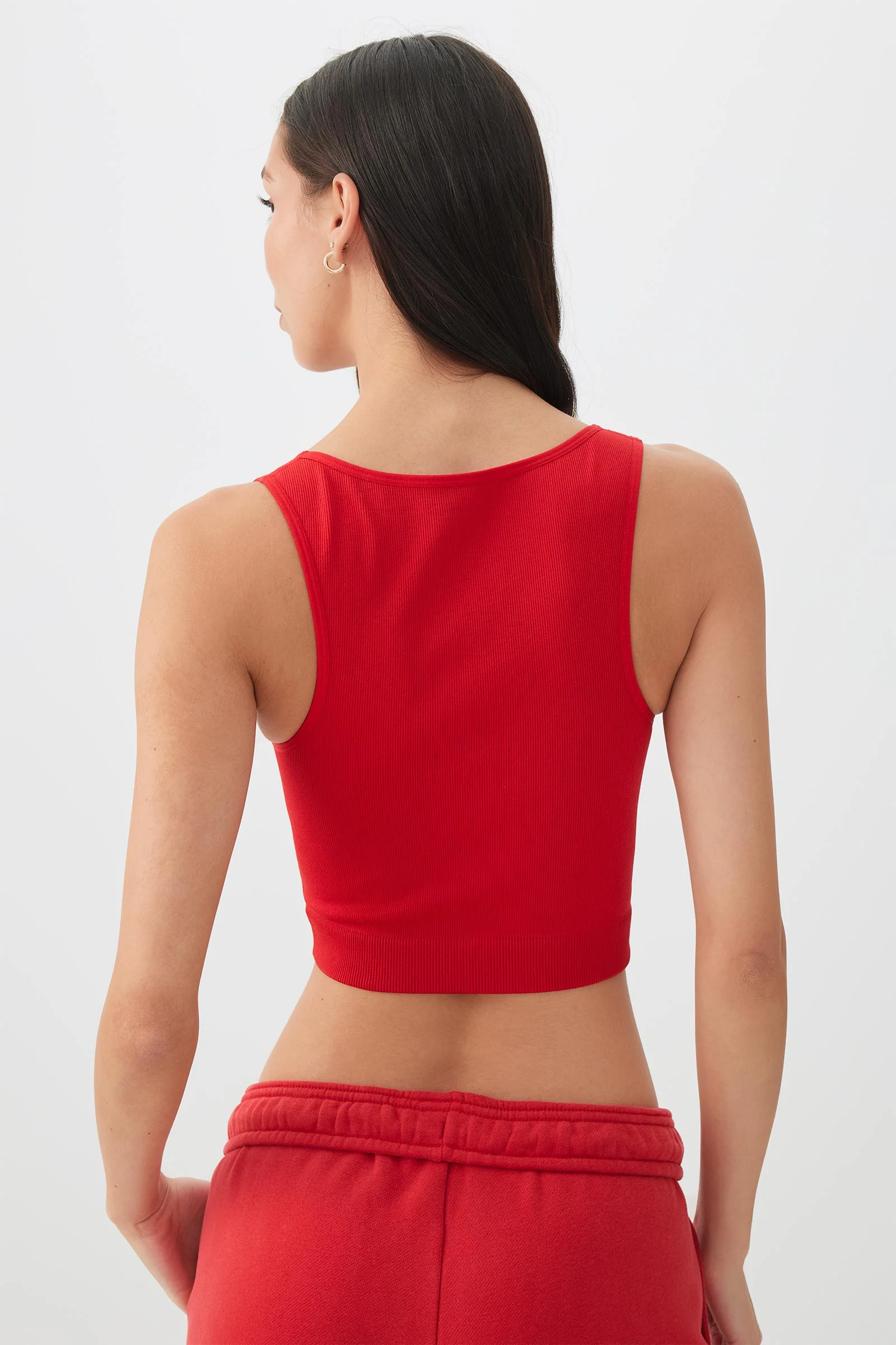Seamless Crop V-Neck Tank Top - Image 4